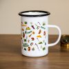 metalno-golyamo-kanche-za-planina-mug Metal enamel camping mug with mountain-themed illustrations and Bulgarian mountain names.