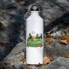 butilka-za-voda-prehodi-strandzha Lightweight 800ml aluminum bottle featuring an illustration of the Strandzha mountains with a sunrise and lush greenery.