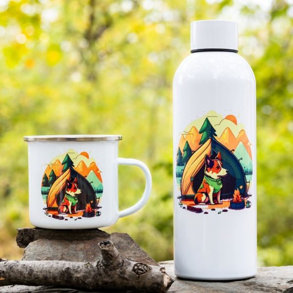 Enamel mug and 800ml stainless steel bottle with a camping-themed design featuring a loyal dog sitting in front of a tent and a campfire, surrounded by mountains and trees.