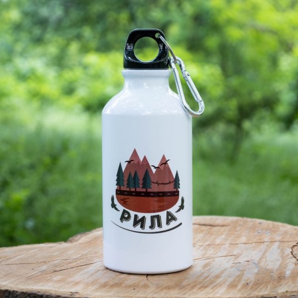 termo-butilka-za-planina-metalna White aluminum water bottle (400ml) with a carabiner and a Rila Mountain-inspired design.