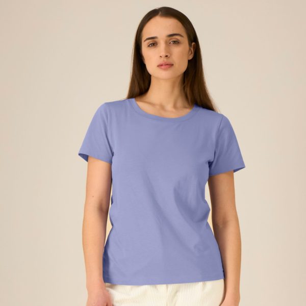 damska-lilava-teniska-organichen-pamuk-za-brandirane Women's violet organic cotton t-shirt premium quality for workwear, branding and promotional printing