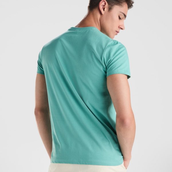premium-mint-zelena-teniska-190g-za-pechat-i-brandirane Premium mint green cotton t-shirt 190 g/m² shown on a male model, suitable for custom printing, embroidery and corporate branding