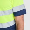 detayl-yaka-svetlootrazitelna-polo-yellow-neon-navy Close-up of high visibility yellow polo shirt with contrasting navy collar and navy buttons designed for professional safety workwear